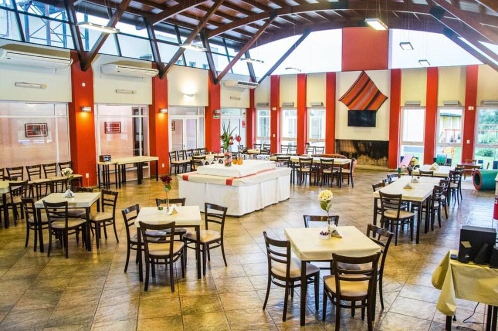 Howard Johnson Inn Rosario De La Frontera Exterior foto
