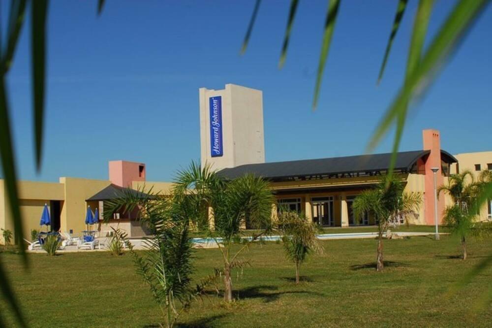 Howard Johnson Inn Rosario De La Frontera Exterior foto