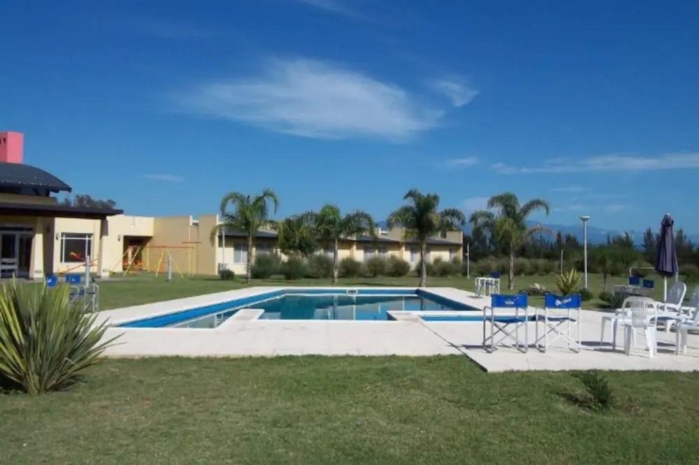 Howard Johnson Inn Rosario De La Frontera Exterior foto